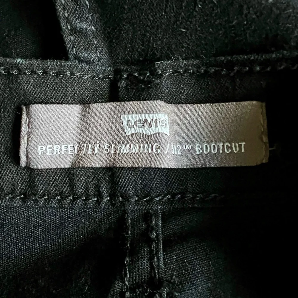 Levi’s 512 Perfectly Slimming Bootcut Jeans - Picture 5 of 11